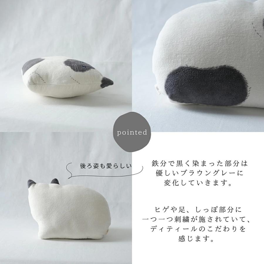 tomotake トモタケ ネコのクッション ポインテッド 泥染め 手刺繍 猫