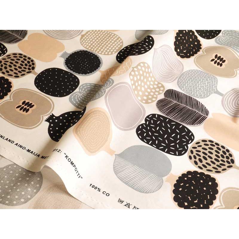 マリメッコ コンポッティ marimekko（マリメッコ） マリメッコ・コットン生地Kompotti