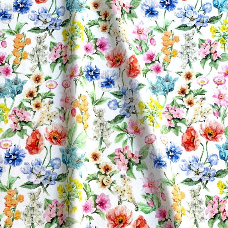 衝撃特価 Libertyリバティプリント 国産タナローン生地 22ss Fairytale フェアリーテイル 白地 カラフル 22b 綿 プリント Www Fattoriabacio Com