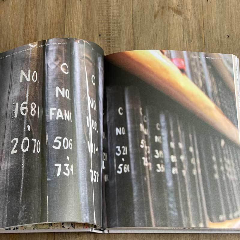 ヴィンテージ 本【 ARCHIVE / アーカイブ 】 ブック 雑誌 洋書 レア LIBERTY.（リバティ） アーカイブブック LIBERTY PRINT リバティ
