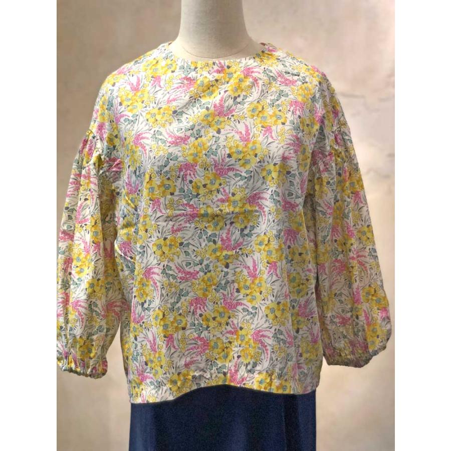 LIBERTY.（リバティ） リバティプリント 7分袖ブラウス シャツ クルー 
