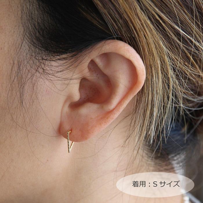フープピアス 18金 直径10mm 15mm K18 18K ゴールド トライアングル 三角形 フープ 定番 シンプル 女性 レディース ギフト プレゼント おしゃれの画像
