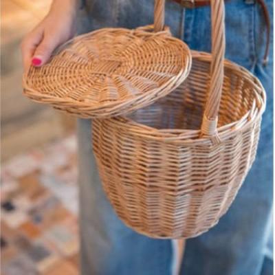 ヴィンテージ】フタ付き ウィッカーバスケット 飾り編み ヴィンテージ