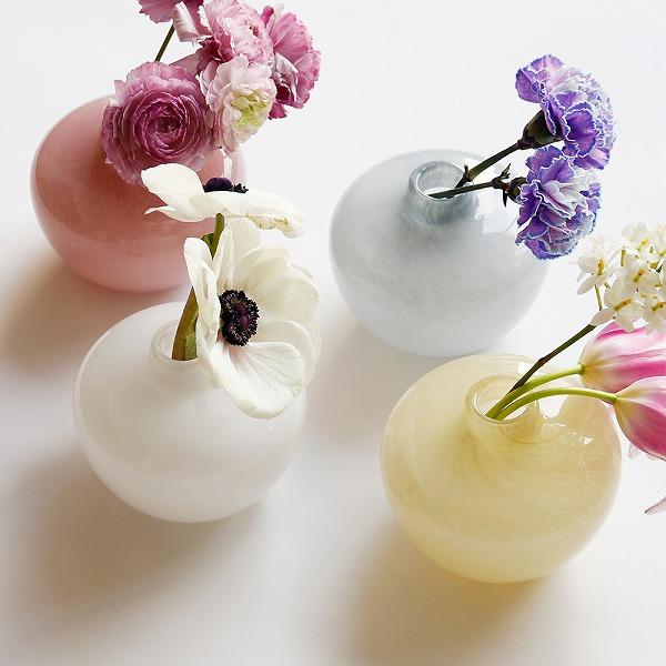 花瓶 フラワーベース ぽってりとした佇まいのミルキーガラス 花瓶 フラワーベース ぽってりとした佇まいのミルキーガラス