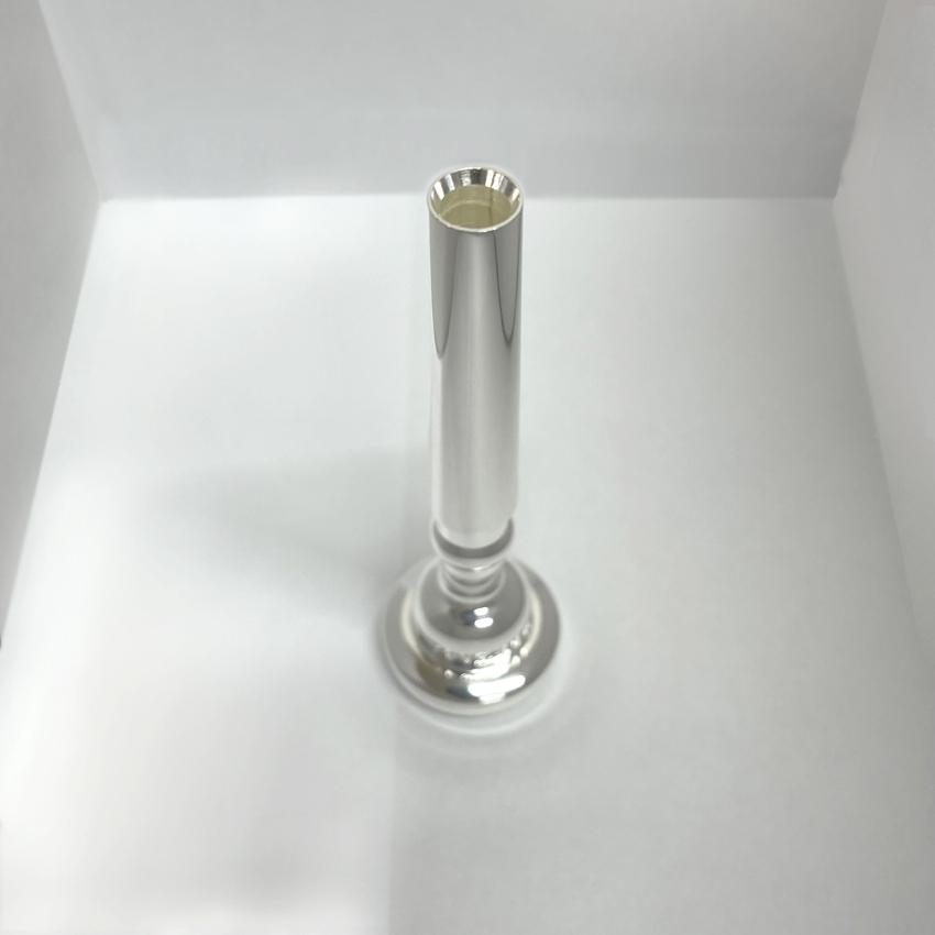 Schilke シルキー トランペット用 マウスピース 6A4Z Zシリーズ カラビナ付き マウスピースポーチセット リード奏者向け SP 銀メッキ |  | 06