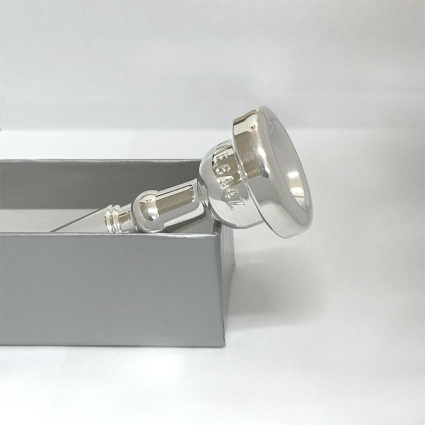 Schilke シルキー トランペット用 マウスピース 6A4Z Zシリーズ カラビナ付き マウスピースポーチセット リード奏者向け SP 銀メッキ |  | 04