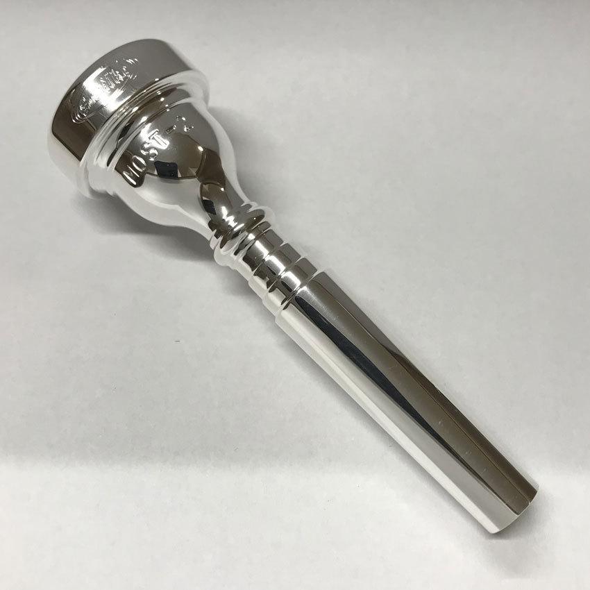 Schilke シルキートランペット用 マウスピース MOST 2 (モスト) シリーズ 銀メッキ 2本収納可能なマウスピースホルダー付き |  | 02