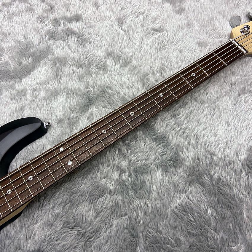 Sterling by MUSIC MAN エレキベース Ray5 Ruby Red Burst Satin