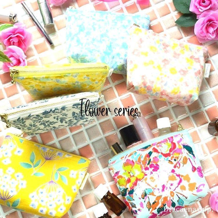 アロマポーチ【Flowerシリーズ】アロマボトルが3本入るポケット付き☆Dracaena Spp. /おしゃれなポーチ/花柄/化粧ポーチ/メイクポーチ/収納用にどうぞ |  | 17