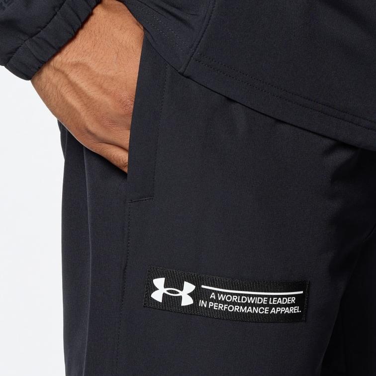 UNDER ARMOUR 1381347 1381349 メンズ ホワイト 白 ブラック 黒 UNDER ARMOUR 1381347 1381349 メンズ ホワイト 白 ブラック 黒