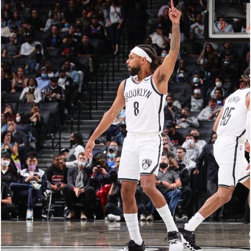 UNDER ARMOUR（アンダーアーマー） バッシュ フロー フューチャー X 白