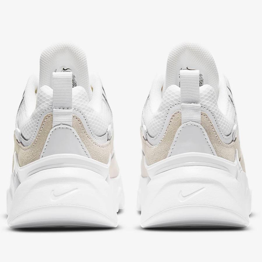 L新品23.5cm ナイキ ウィメンズ ライズ 365 2 CU4874-102 NIKE（ナイキ） NIKE WMNS RYZ 365 II summit white/metallic gold