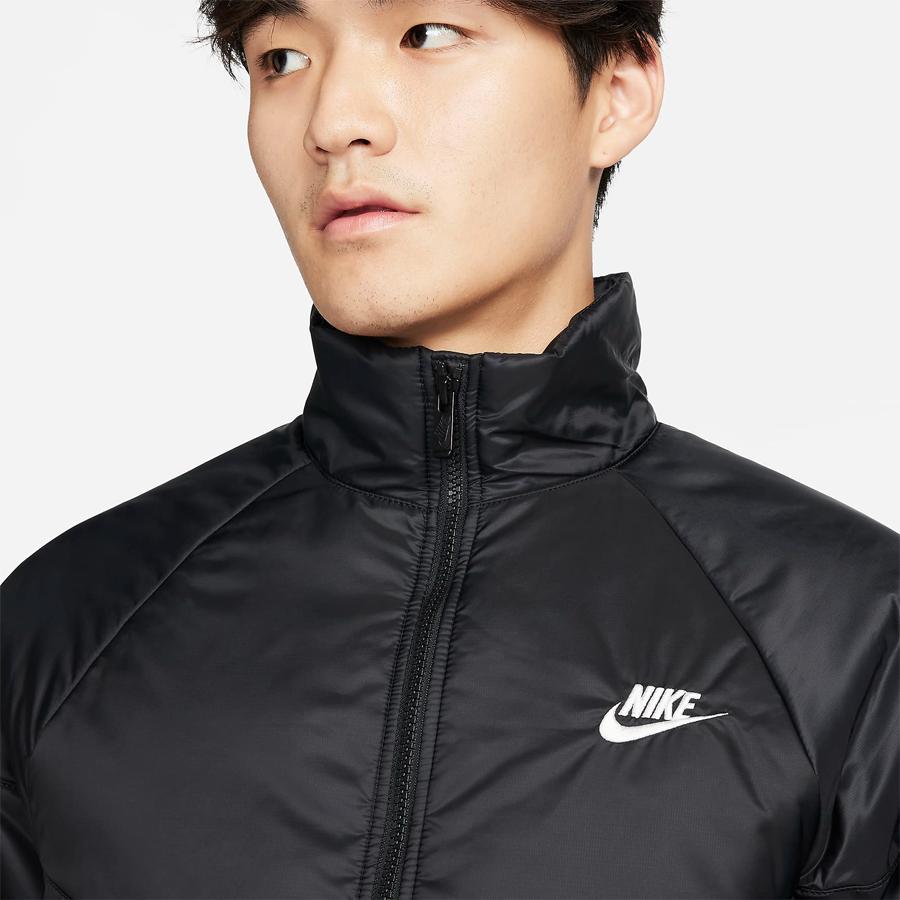 NIKE 中綿 ジャケット ウィンドランナー ブラック 黒 メンズ NIKE 中綿 ジャケット ウィンドランナー ブラック 黒 メンズ