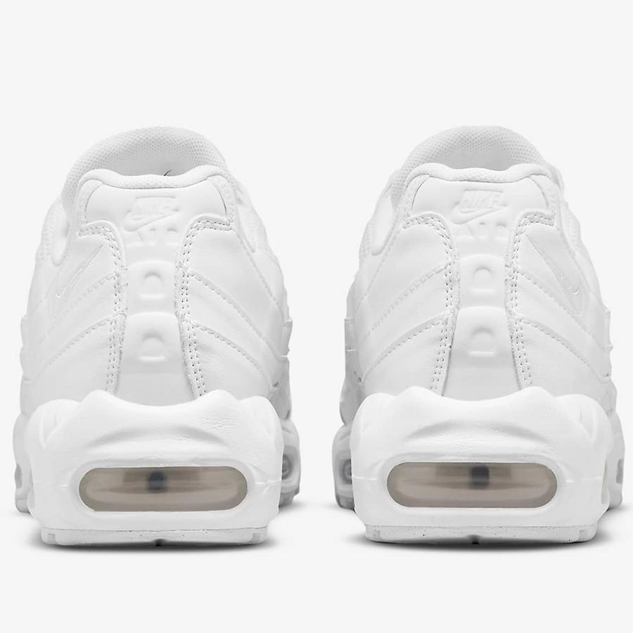 Nike Air Max 95 ホワイトシューズ 24cmDH8015-100。 エア マックス 95 NIKE WMNS AIR MAX DH8015 100 メンズ
