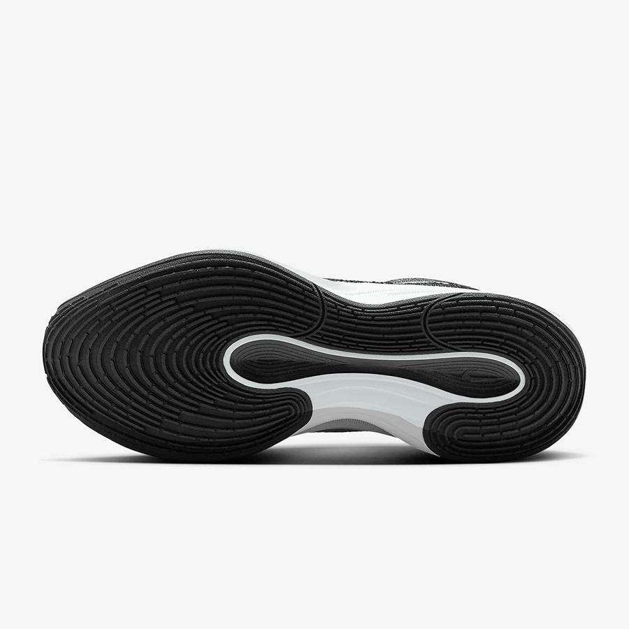 NIKE（ナイキ） GT ハッスル アカデミー バッシュ G.T. EP FJ7808 003