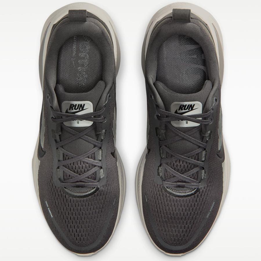 ズーム ボメロ NIKE ZOOM VOMERO 18 HM6803 215 ブラウン 茶 ナイキ