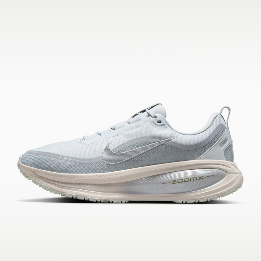 ズーム ボメロ NIKE VOMERO 18 GORE TEX HQ7001 003 シルバー 銀