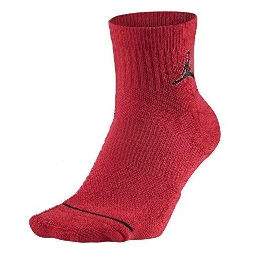 マイケルジョーダン　シグニチャーソックス　ナイキ NBA優勝へと導いたマイケル・ジョーダン着用スニーカーが展示