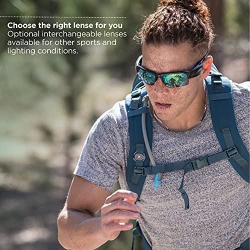 大人女性の大人女性のBose Frames Tempo スポーツオーディオサングラス