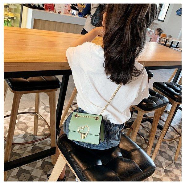 ショルダーバッグ ミニバッグ バッグ ポーチ ポシェット 肩掛け シンプル 子供用 キッズ 女の子 おしゃれ 可愛い かわいい 大人っぽい Meu Pnjax017 ミユミユストア 通販 Yahoo ショッピング