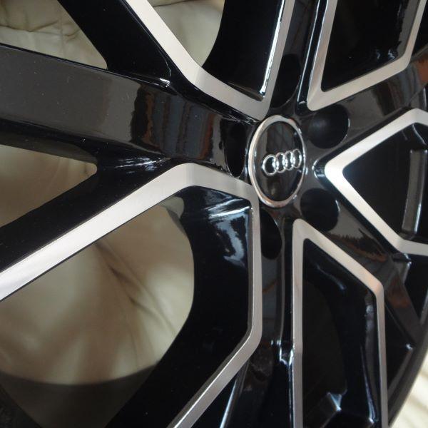 アウディ A1332 S8 4H系 (265/40R20) (20インチ,ブラック,ホイール