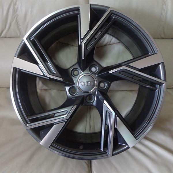 Audi 19インチ ブラックホイール2本目 Audi（アウディ） R8 純正 ブラック 19インチ 8.5J+42 / 11J+50 PCD112