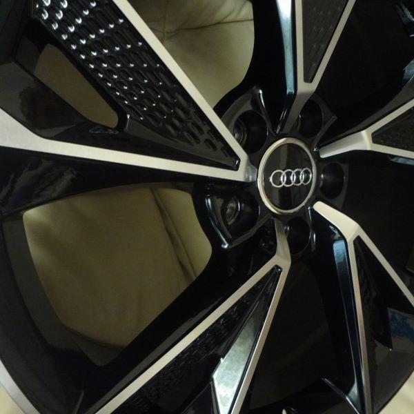 アウディ A5671 A5 F5系 (245/35R19) (19インチ,ポリッシュ/ブラック