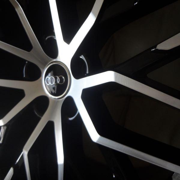 専用アウディ　Q5 エディション限定　純正ホイール　20 255/45R20 wat_audi-q5-toyo-01
