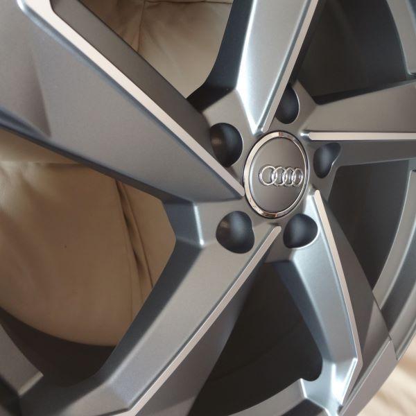 アウディ audi 8R Q5 純正ホイール 17インチ 4本 7J5HPCD112+37 スタッドレス用などに！　(MHC439)クレジットカード QRコード決済可能 アウディ Q5(8R、FY系)対応 A5627(235/55R19) (19インチ,ポリッシュ
