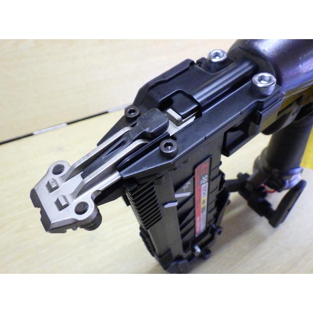 中古美品 マックス MAX 50mm高圧フロアネイラ HA-50F3(D) 新でん 中古美品 マックス MAX 50mm高圧フロアネイラ HA-50F3(D) 新でん