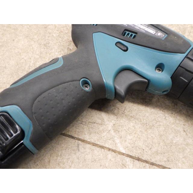 中古 マキタ makita 充電式振動ドライバドリル HP330D 震動 新でん 