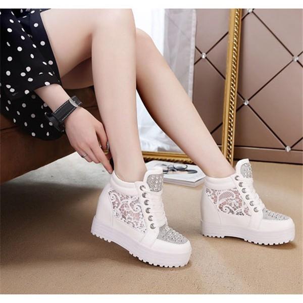 スニーカー レデイース シューズ 厚底スニーカー ハイカットスニーカー レース ホワイト インヒール 厚底 売れ筋商品