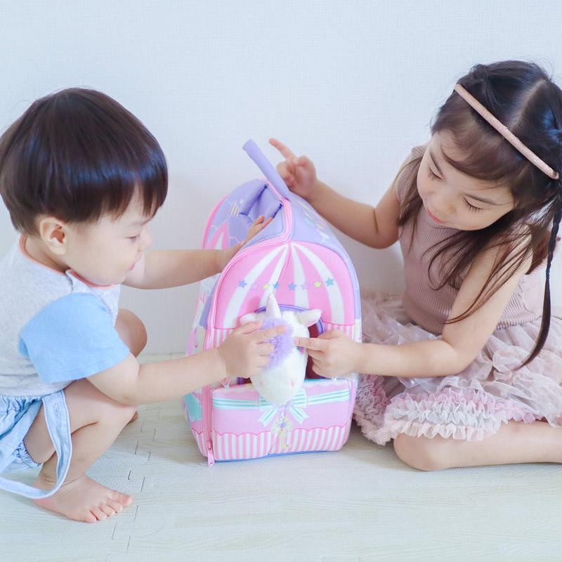 動くぬいぐるみ 動くおもちゃ ぬいぐるみ おもちゃ いっしょにお散歩 ドリーム ユニコーン 翼付き クリーム & 夢のお城 キャッスルハウス :998-21199:マザーガーデン - 通販 - Yahoo!ショッピング 動くぬいぐるみ 動くおもちゃ ぬいぐるみ おもちゃ いっしょにお散歩 ドリーム ユニコーン 翼付き クリーム & 夢のお城 キャッスルハウス :998-21199:マザーガーデン - 通販 - Yahoo!ショッピング
