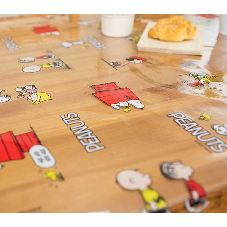 テーブルクロス クロス カバー 切売りクロス 汚れ防止 防水 カット手数料1枚に付き250円 切売り クロス ｒスヌーピーフレンズ レッド 1cm幅 Odt 明和グラビア 通販 Yahoo ショッピング