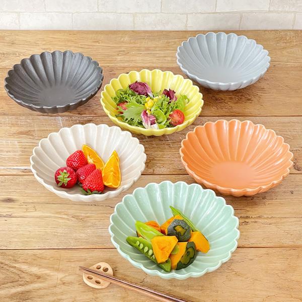 食器 和食器 おしゃれ 中鉢 6色菊形中鉢 煮物鉢 モダン 美濃焼 花型