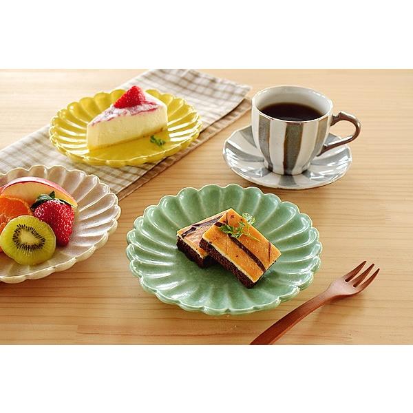食器 和食器 おしゃれ 皿 取り皿 9色菊形中皿 ケーキ皿 モダン 食器 和食器 おしゃれ 皿 取り皿 9色菊形中皿 ケーキ皿 モダン