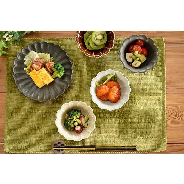 小鉢 おしゃれ 和食器 モダン 美濃焼 花型 花形 菊型 ボウル 小付け 9色菊形小鉢 :np-132-tei-10020302:おしゃれ食器の通販M'home style - 通販 - Yahoo!ショッピング 小鉢 おしゃれ 和食器 モダン 美濃焼 花型 花形 菊型 ボウル 小付け 9色菊形小鉢 :np-132-tei-10020302:おしゃれ食器の通販M'home style - 通販 - Yahoo!ショッピング