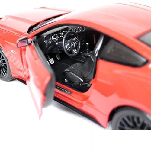 ミニカー 2015 Ford Mustang GT Red 1:18 Maisto【全国送料無料】 フォード マスタング 赤 マイスト ダイキャストカー  1/18 モデルカー｜miahat1024｜02