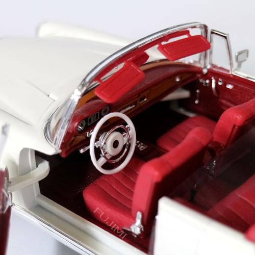 1967 MERCEDES BENZ 280SE 1/18 Maisto【全国送料無料】 : mmLab