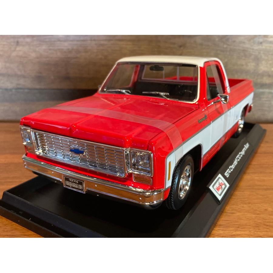 マイスト ミニカー 1974 Chevrolet C10 Cheyenne Super Squarebody Red