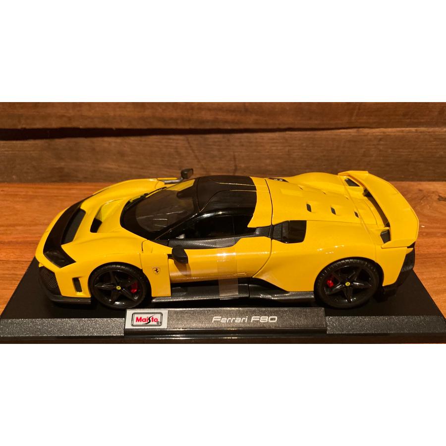 マイスト ミニカー Ferrari F80 Yellow 1/18 Maisto フェラーリ 青