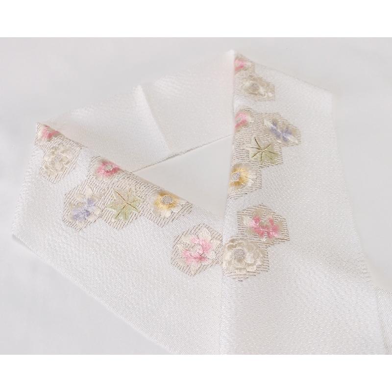 手刺繍　半襟　縮緬地　正絹 刺繍 半衿 白地【衿秀　和想庵】_1