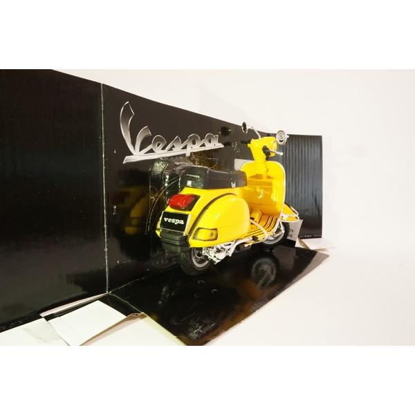 ニューレイ 1978 ベスパ P200E スクーター バイク / 1/12 Vespa yellow