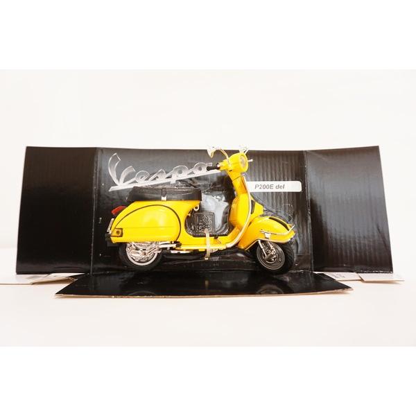 ニューレイ 1978 ベスパ P200E スクーター バイク / 1/12 Vespa yellow