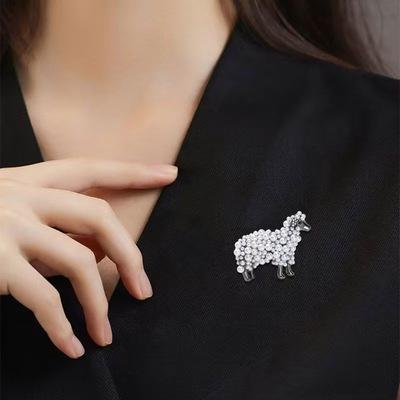 ブローチ ひつじ パール ストーン ゴールド かわいい シンプル アクセント おしゃれ | ブランド登録なし | 07