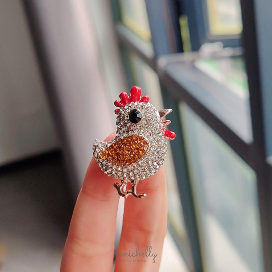 ブローチ にわとりキラキラ ラインストーン アニマル 鶏 鳥 アクセサリー レディース ゴールド 赤 オレンジ | ブランド登録なし | 02
