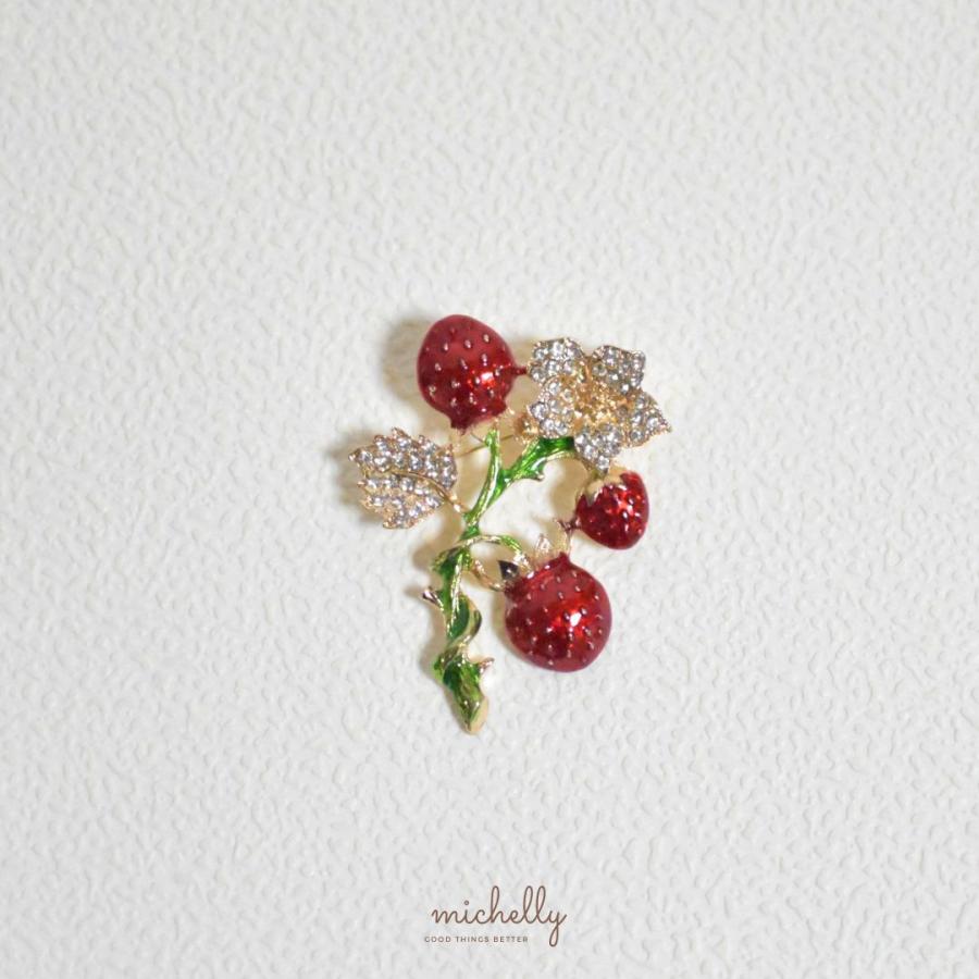 ブローチ いちご ストロベリー 赤 フルーツ 果物 花 キラキラ ラインストーン おしゃれ 上品 かわいい | ブランド登録なし | 02