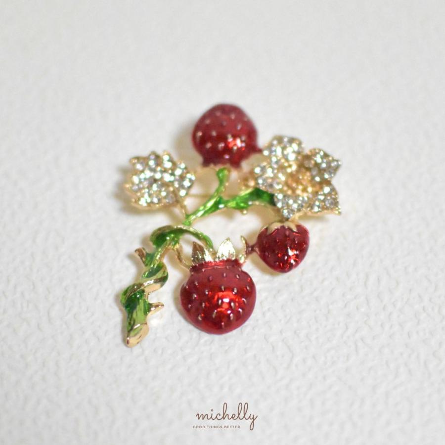 ブローチ いちご ストロベリー 赤 フルーツ 果物 花 キラキラ ラインストーン おしゃれ 上品 かわいい | ブランド登録なし | 03