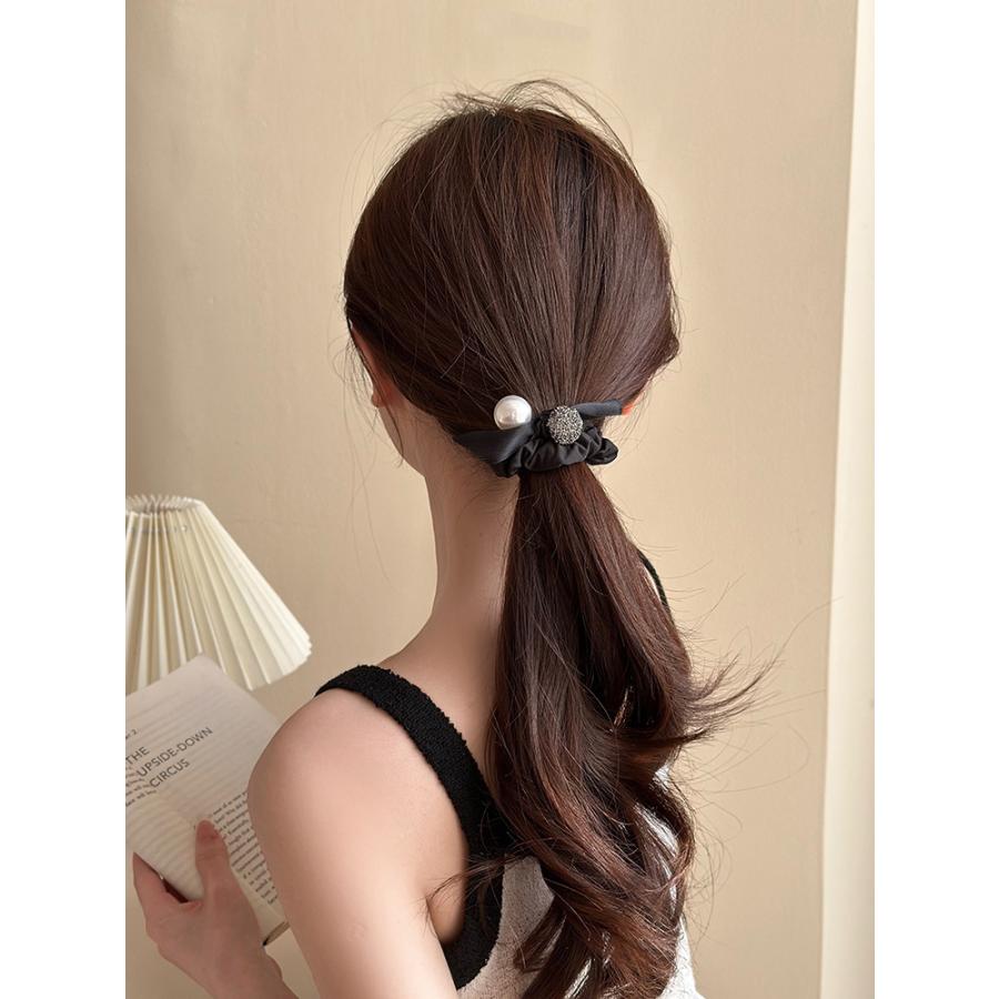 シュシュ パール ストーン リボン まとめ髪 ヘアアレンジ ヘアゴム ブラック 黒 きれいめ サテン | ブランド登録なし | 11