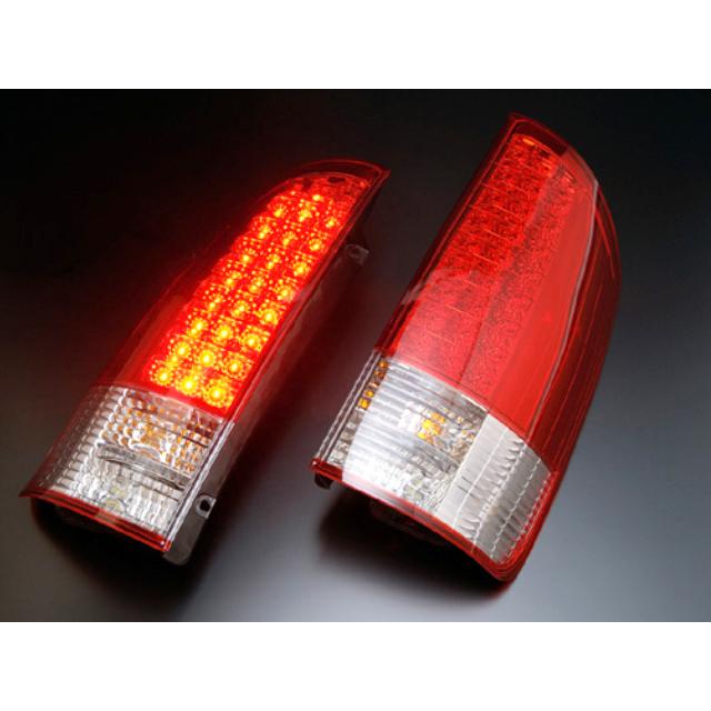 トヨタ ノア・ヴォクシー AZR60／65系 LEDテール レッド 